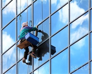 production-work-economic-works-window-cleaning-2-3.800